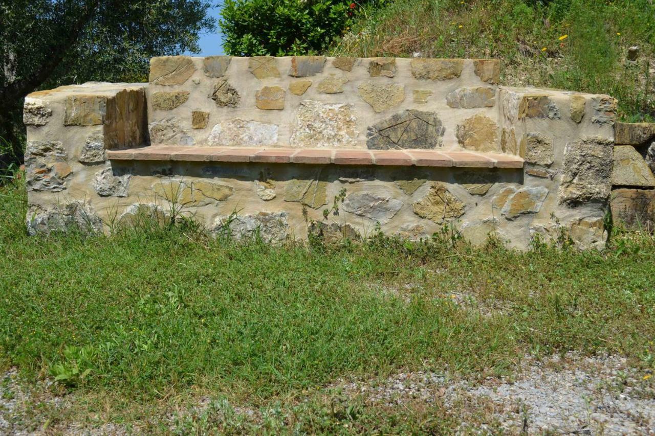 Gasthaus La Casina Degli Olivi Seggiano Exterior foto